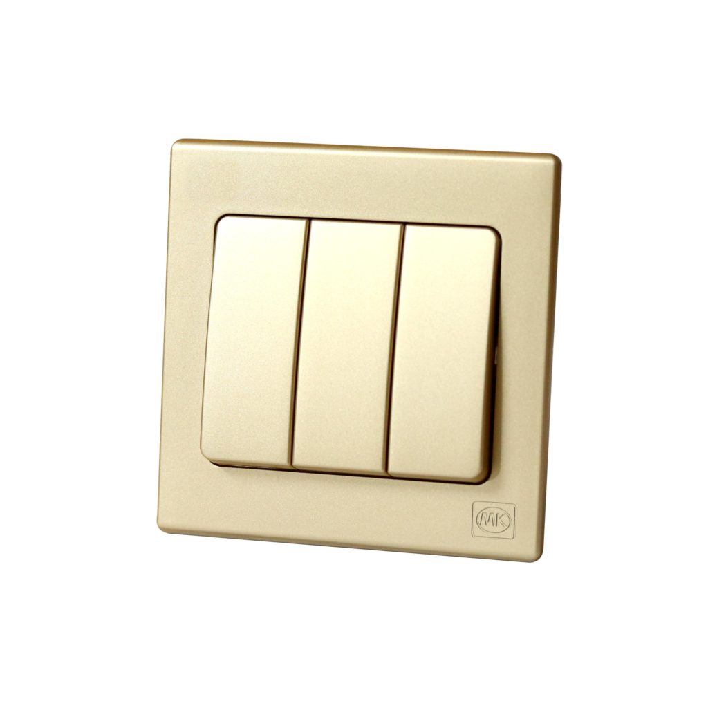 switch-3-gang-champagne-avant