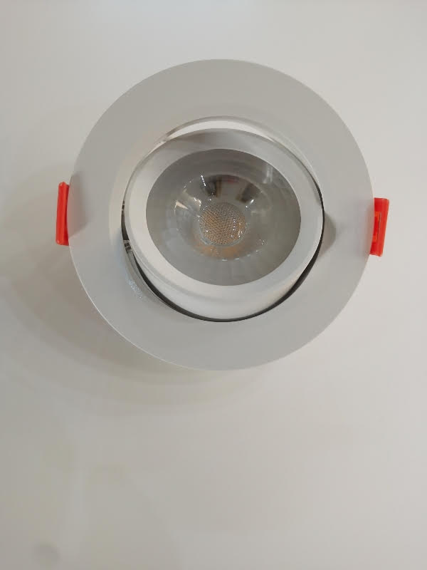 Recesses 3 Colors Rotable (3000/4000/6500K) Led Downlight 5W White Fixture LY Ref: APL-TD-4415A