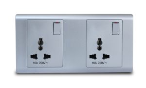 Combination Double Switched Socket Universal 16A R Series MK Honeywell Titanium