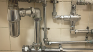 plumbing of bathroom